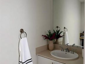 1001  Belleview Street  201, Dallas Texas 75215