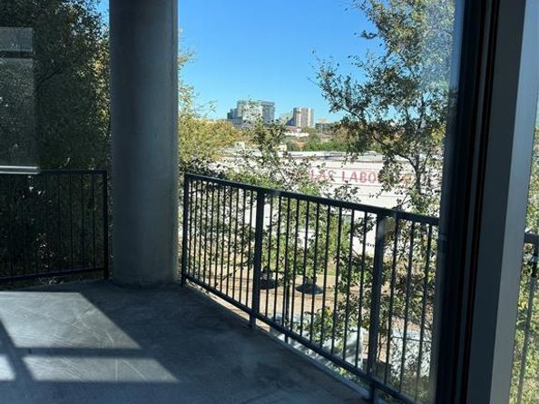 1001  Belleview Street  201, Dallas Texas 75215