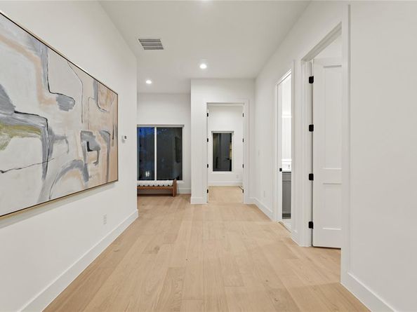 8623  San Fernando Way , Dallas Texas 75218