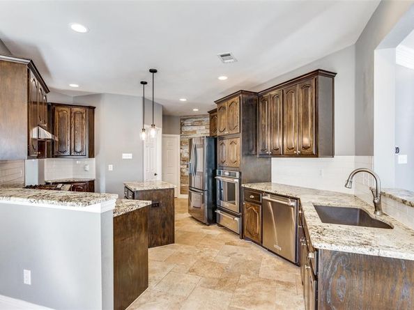 9005  Ranch Bluff Court , Benbrook Texas 76126