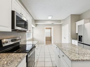 5809  Chatsworth Court , Arlington Texas 76018