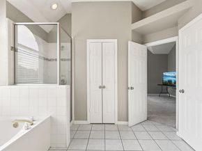 5809  Chatsworth Court , Arlington Texas 76018