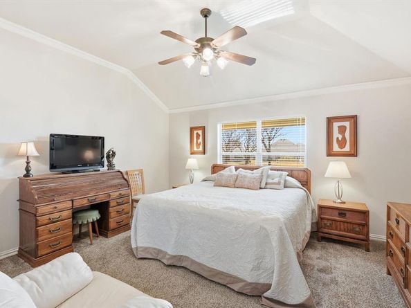 9621  Applewood Trail , Denton Texas 76207