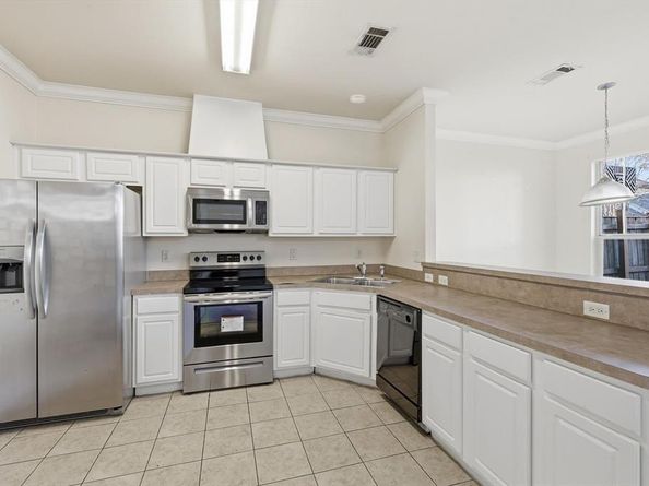 908  Plaza Lane , Richardson Texas 75080