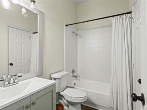 942  Marisa Lane , DeSoto Texas 75115