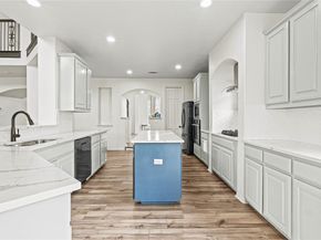 942  Marisa Lane , DeSoto Texas 75115