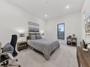 737 N Zang Boulevard  102, Dallas Texas 75208