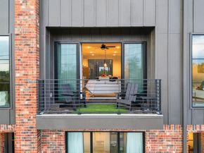 737 N Zang Boulevard  102, Dallas Texas 75208