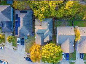 3521  Apple Valley Way , Dallas Texas 75227