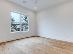 3733  Manana Drive , Dallas Texas 75220