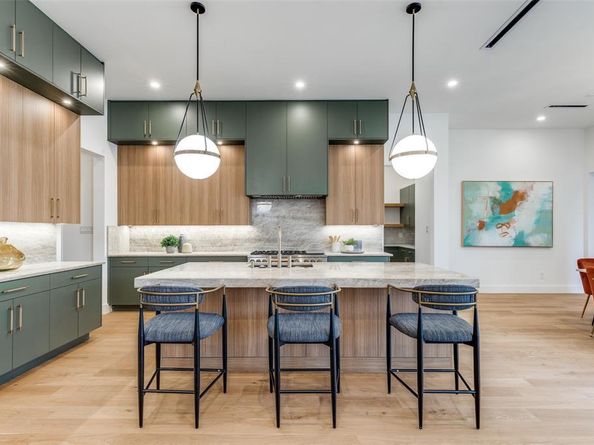 3733  Manana Drive , Dallas Texas 75220