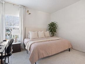 3105  San Jacinto Street  208, Dallas Texas 75204