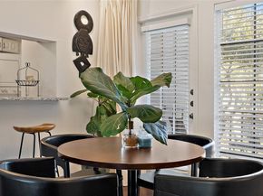 3105  San Jacinto Street  208, Dallas Texas 75204