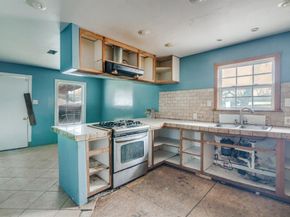 7812  Bruton Road , Dallas Texas 75217