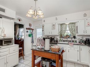 802  Kirkwood Drive , Dallas Texas 75218