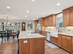 17  Lincolnshire Circle , Bedford Texas 76021