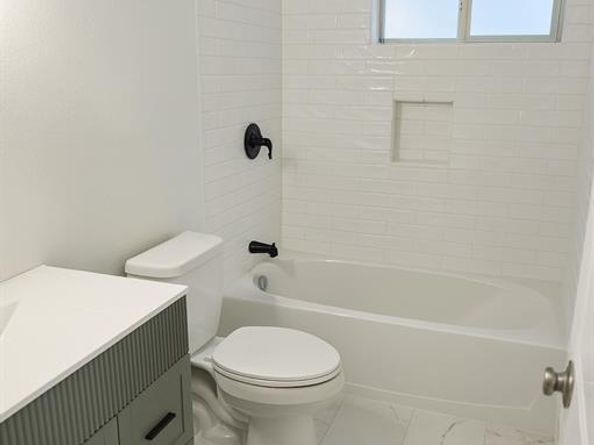 809  Wildgrove Drive , Garland Texas 75041