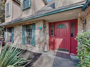 277  Creekwood Drive , Lancaster Texas 75146