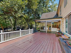 277  Creekwood Drive , Lancaster Texas 75146