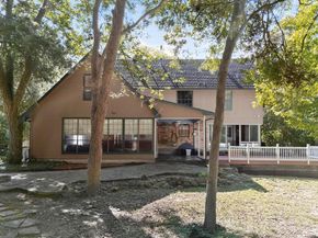 277  Creekwood Drive , Lancaster Texas 75146