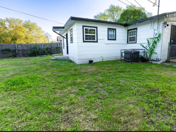 3613  Castleman Street , Fort Worth Texas 76119