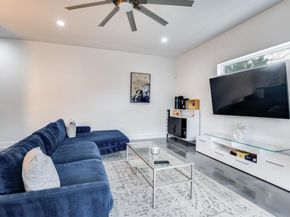 130 S Cisco Street , Dallas Texas 75246