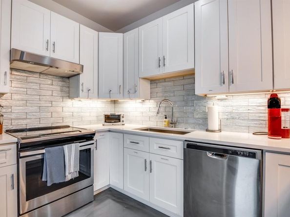 130 S Cisco Street , Dallas Texas 75246