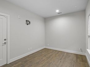 4914  Live Oak Street  7, Dallas Texas 75206