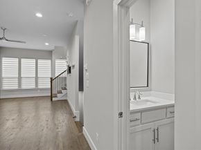 4914  Live Oak Street  7, Dallas Texas 75206