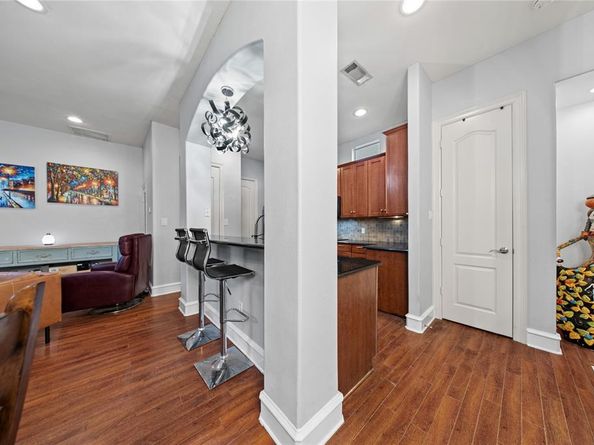 2022 N Fitzhugh Avenue  B, Dallas Texas 75204