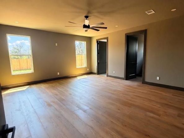 2316  Gooch Street , Dallas Texas 75241