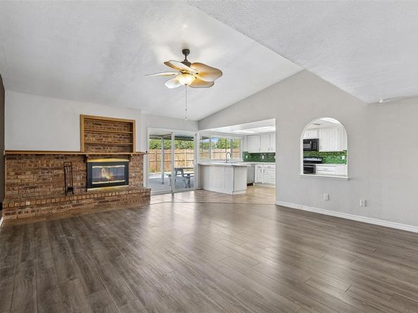 7319  Blackwillow Lane , Dallas Texas 75249