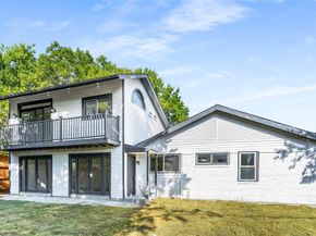 2018  Canterbury Street , Irving Texas 75062