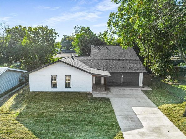 2018  Canterbury Street , Irving Texas 75062