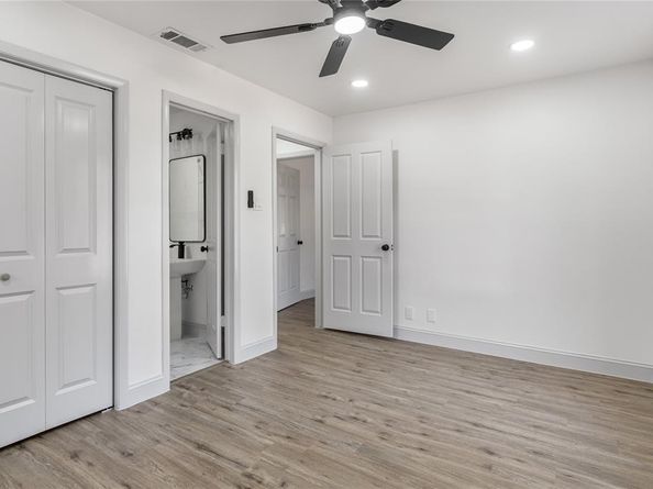 2018  Canterbury Street , Irving Texas 75062