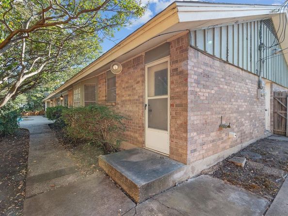 5813  Biscayne Court , Haltom City Texas 76117