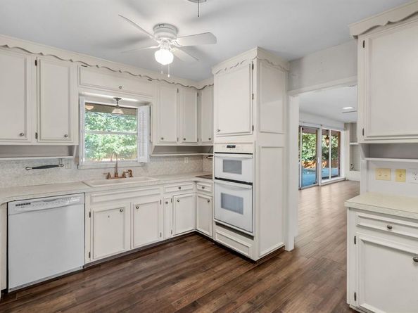 5813  Biscayne Court , Haltom City Texas 76117