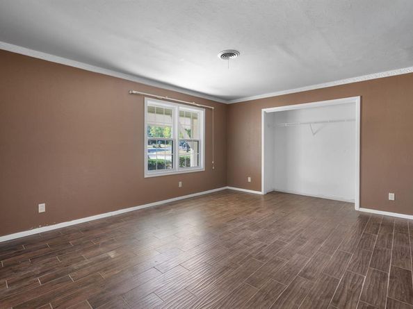 5813  Biscayne Court , Haltom City Texas 76117