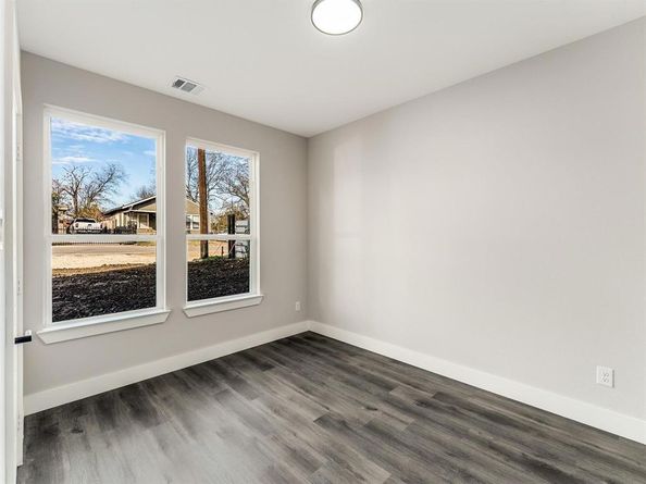 2610 S Ewing Avenue , Dallas Texas 75216
