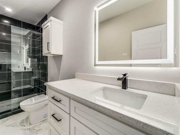 2610 S Ewing Avenue , Dallas Texas 75216