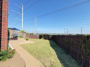 401 E Poplar Lane , Irving Texas 75063