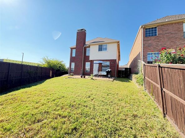 401 E Poplar Lane , Irving Texas 75063