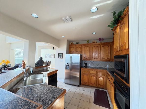 401 E Poplar Lane , Irving Texas 75063