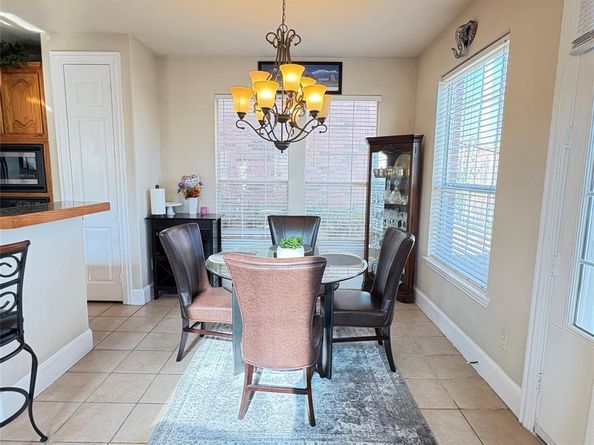 401 E Poplar Lane , Irving Texas 75063