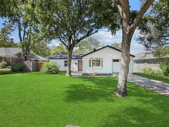 400  Hyde Park Drive , Richardson Texas 75080