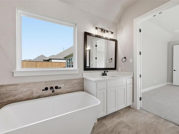 474  Creekside  , Haslet Texas 76052