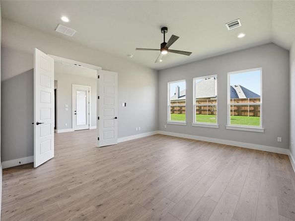 474  Creekside  , Haslet Texas 76052