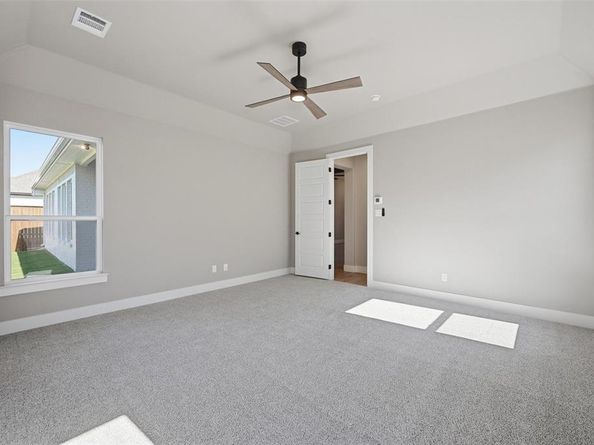 474  Creekside  , Haslet Texas 76052