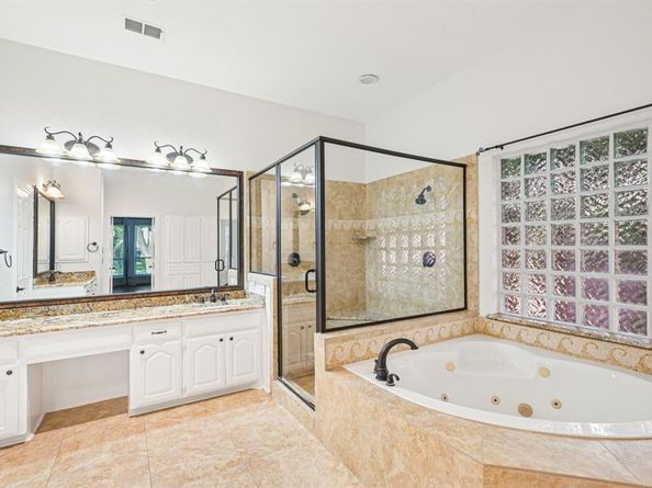 4624  Old Pond Drive , Plano Texas 75024
