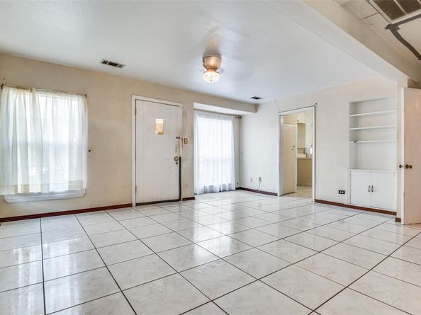 408 W Montana Avenue , Dallas Texas 75224